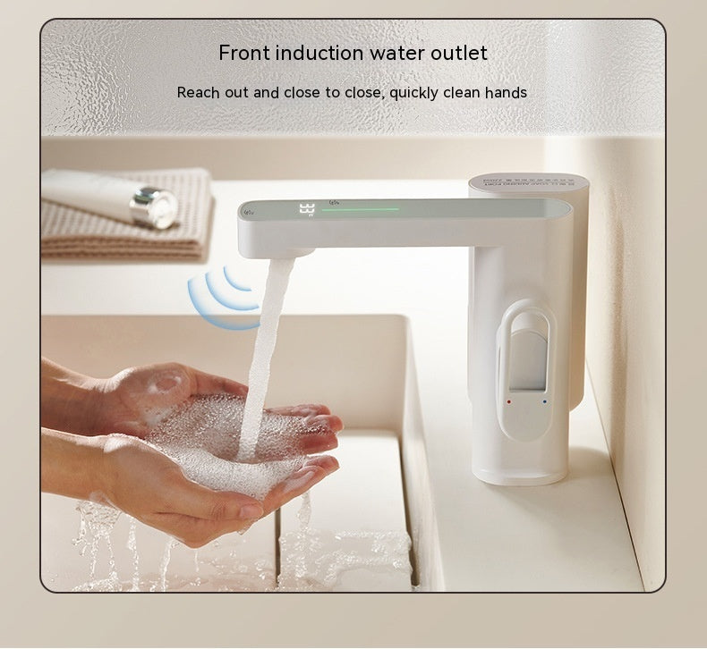 Intelligenter Induktions - Wasserhahn mit Temperaturanzeige für warmes und kaltes Wasser